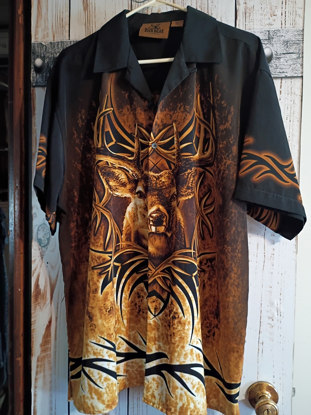 Buck Wear Men's Black and Gold Deer Graphic Button-Down Shirt